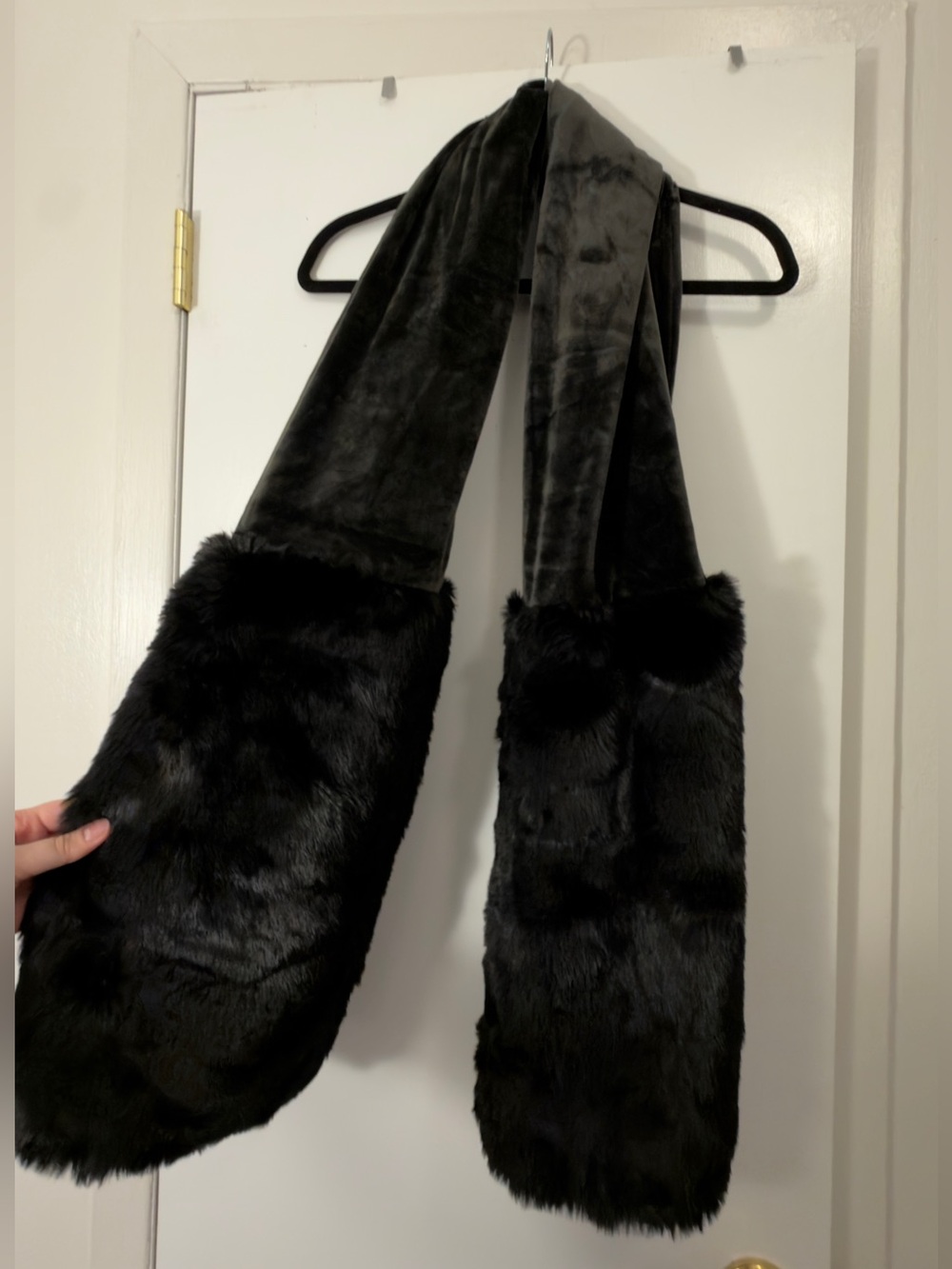Nicole Miller Home Black Faux Fur Scarf / Stole